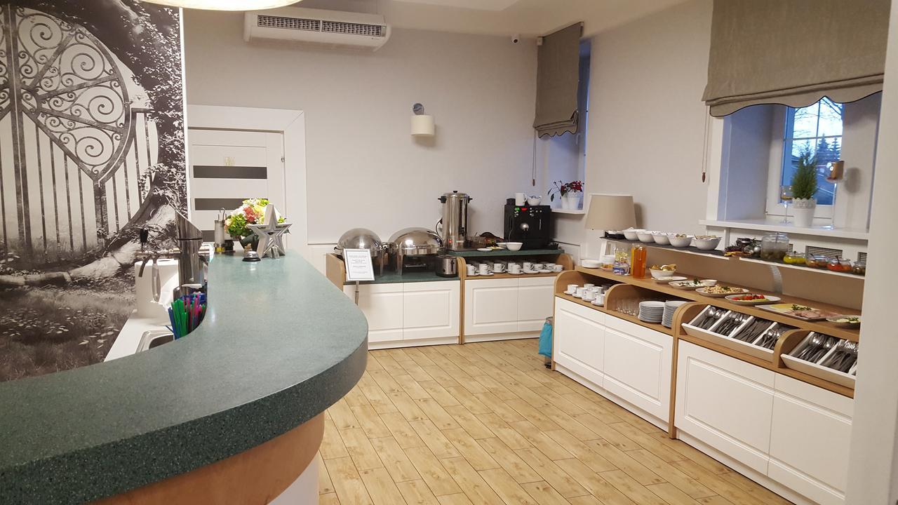 Zielony Dworek Kraśnik Buitenkant foto